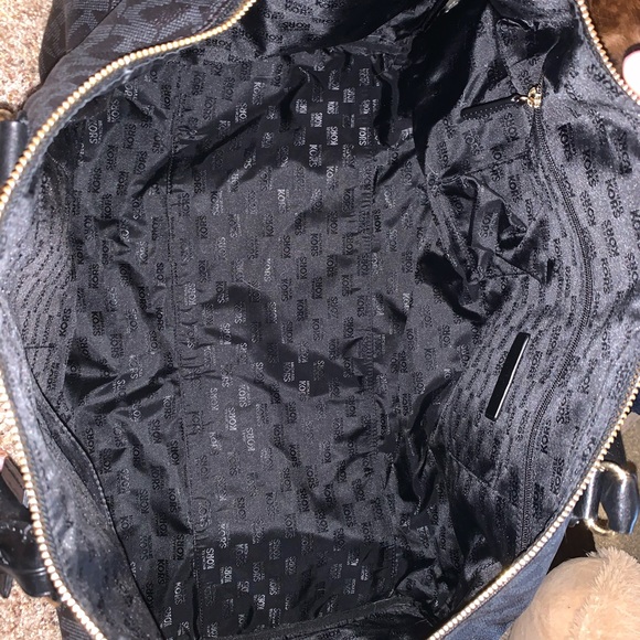 Michael Kors duffle bag - Picture 5 of 8